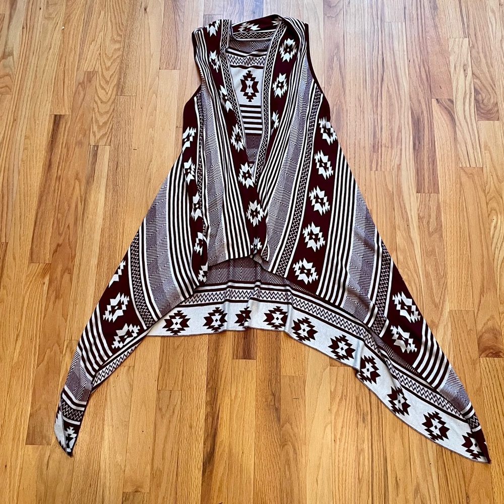 Forever 21 Southwest Style Long Flowy Sleeveless Shrug Vest Medium
